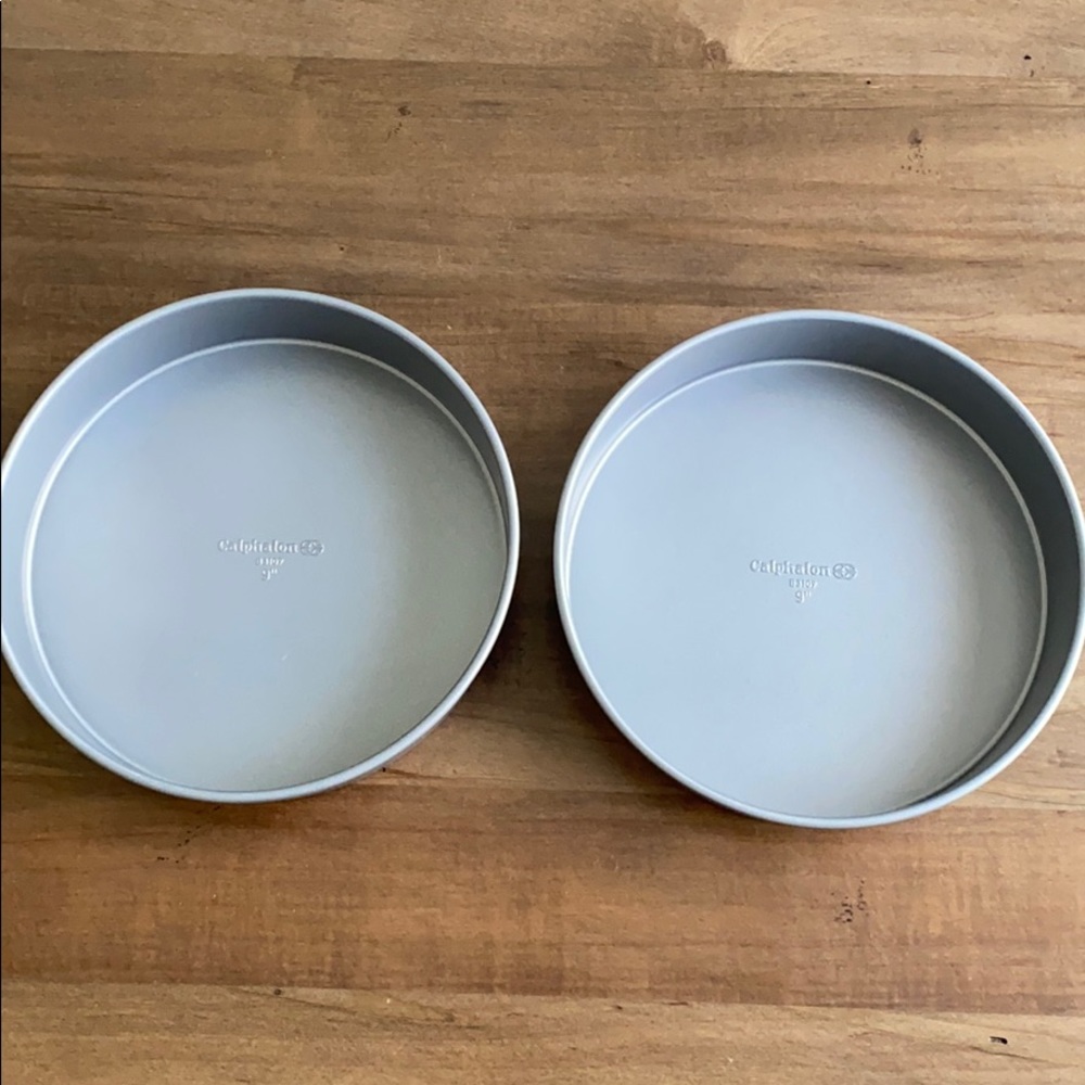 Calphalon 9” Round Cake Pans 2